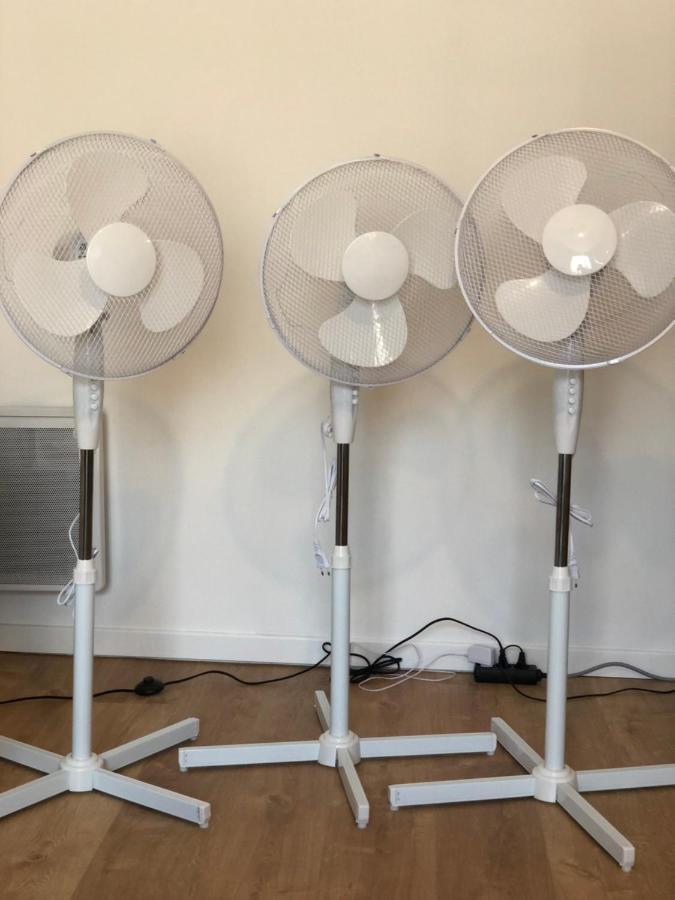 L’amiénoise - Parking Wifi Netflix Proche Centre Hébergement de vacances *